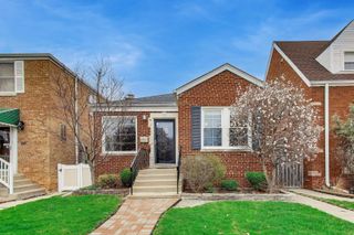 5117 N Newland Avenue, Chicago, IL 60656