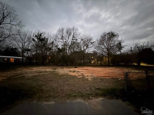 502 Washington St, Pensacola, FL 32533