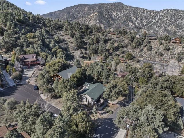 2411 Glacier Drive, Pine Mountain Club, CA 93225