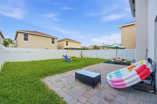 427 NE 6th Ct, Florida City, FL 33034
