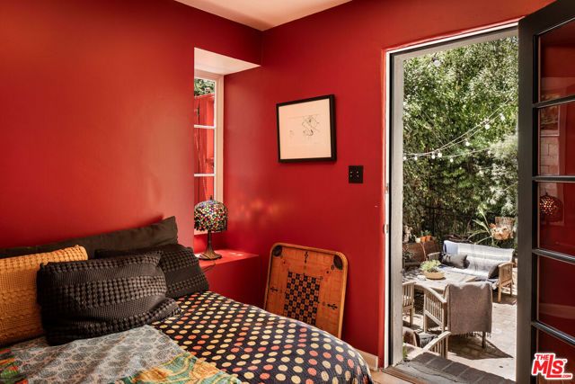 8920 Wonderland Avenue, Los Angeles, CA 90046
