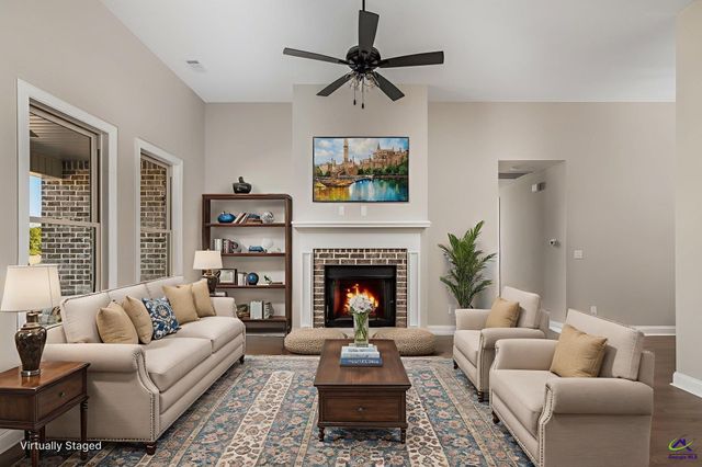 203 Farmland Circle, Perry, GA 31069