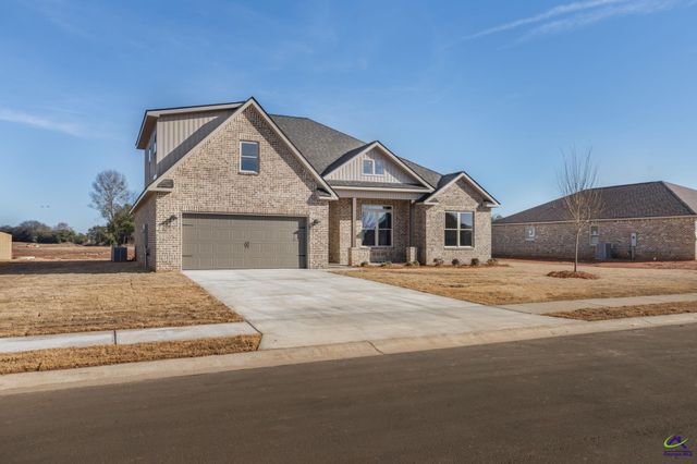 203 Farmland Circle, Perry, GA 31069