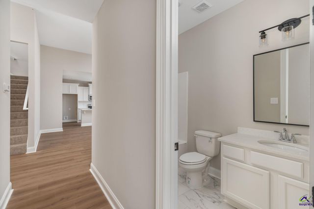 203 Farmland Circle, Perry, GA 31069