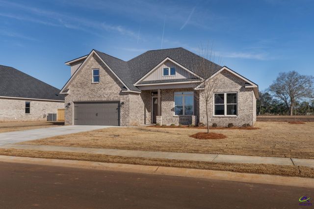 203 Farmland Circle, Perry, GA 31069