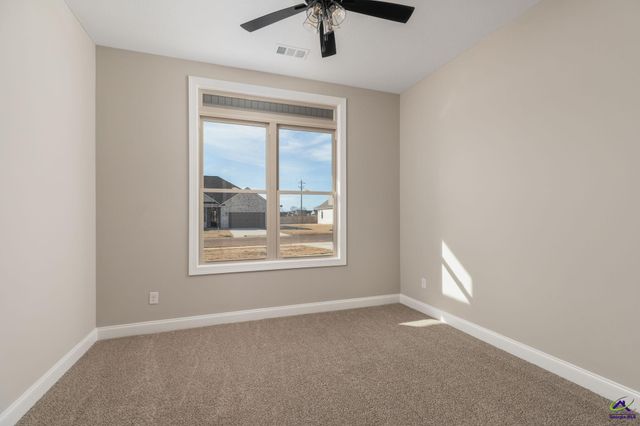 203 Farmland Circle, Perry, GA 31069