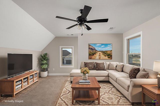 203 Farmland Circle, Perry, GA 31069