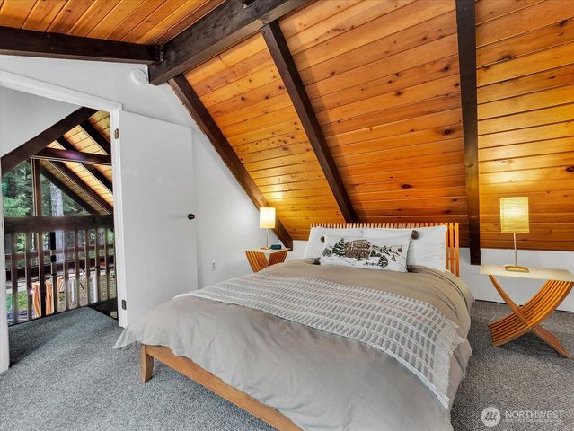 17117 Riverview E, Enumclaw, WA 98022