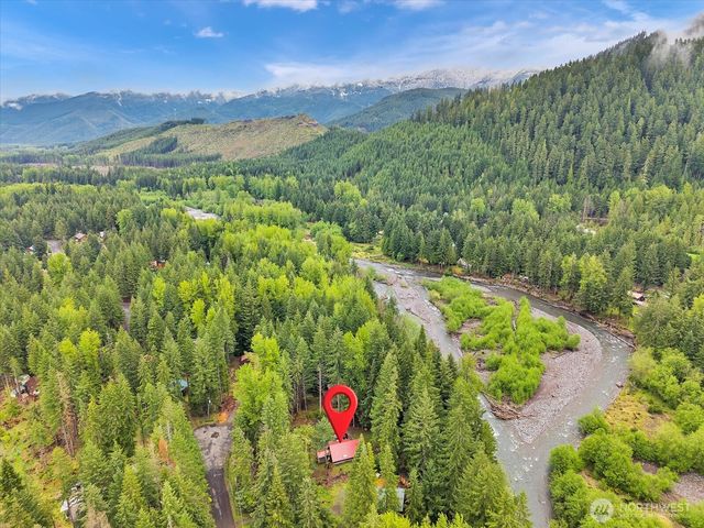 17117 Riverview E, Enumclaw, WA 98022