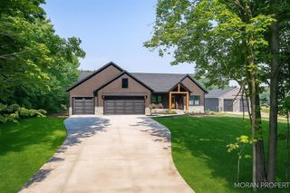 12607 76th Avenue, Allendale, MI 49401