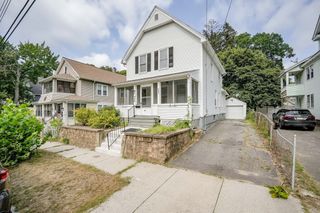 30 Beauchamp, Springfield, MA 01107
