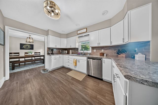 4225 Sunland Court SE, Cedar Rapids, IA 52403