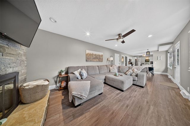 4225 Sunland Court SE, Cedar Rapids, IA 52403