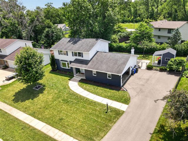 4225 Sunland Court SE, Cedar Rapids, IA 52403