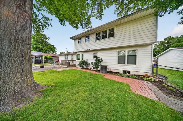 4225 Sunland Court SE, Cedar Rapids, IA 52403