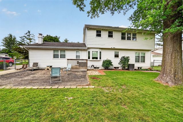 4225 Sunland Court SE, Cedar Rapids, IA 52403