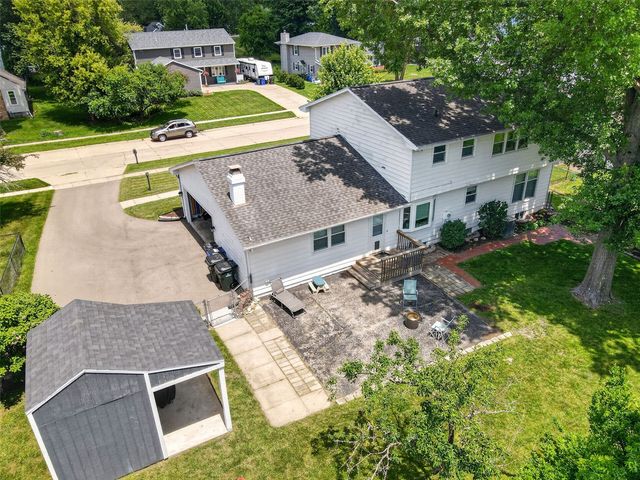 4225 Sunland Court SE, Cedar Rapids, IA 52403