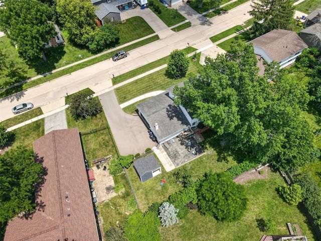 4225 Sunland Court SE, Cedar Rapids, IA 52403