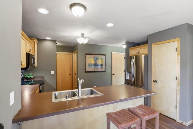 8866 Red Beryl Drive, Middleton, WI 53562