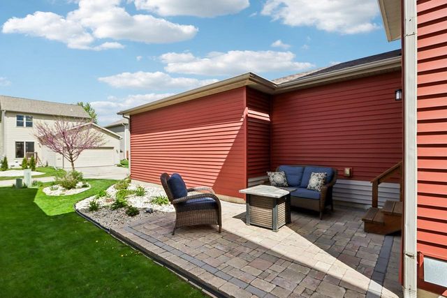8866 Red Beryl Drive, Middleton, WI 53562