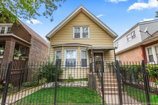 7532 S Saint Lawrence Avenue, Chicago, IL 60619