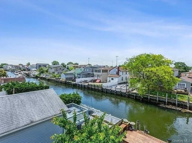 254 Arthur Street, Freeport, NY 11520