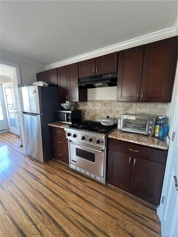 254 Arthur Street, Freeport, NY 11520