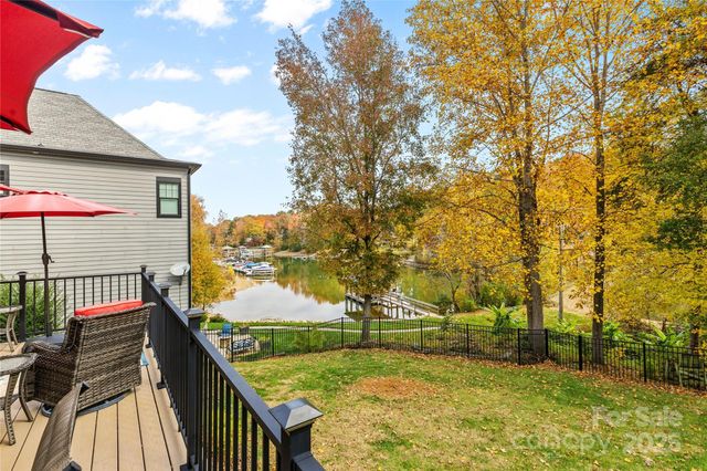 2378 Smith Harbour Drive, Denver, NC 28037