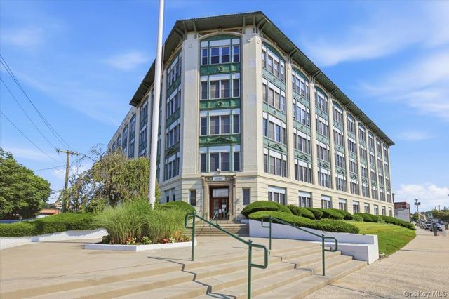 1 Landmark Square 327, Port Chester, NY 10573