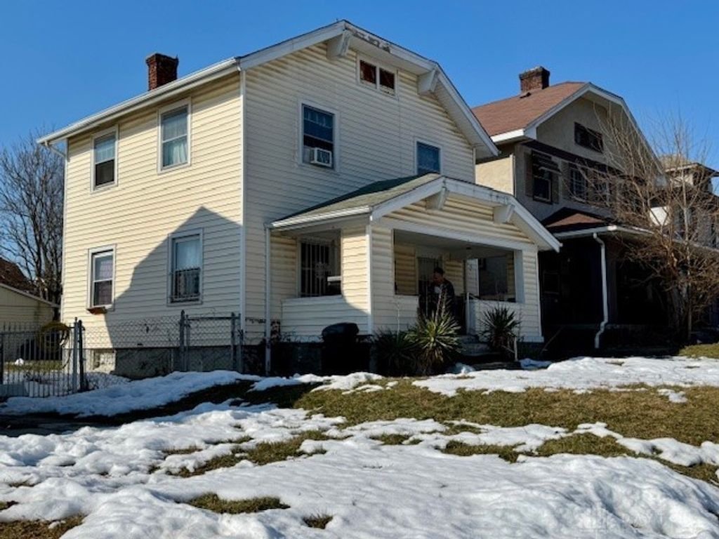 1135 Windsor Avenue, Dayton, OH 45402