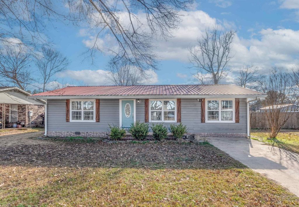 76 Overcup Lake Road, Morrilton, AR 72110