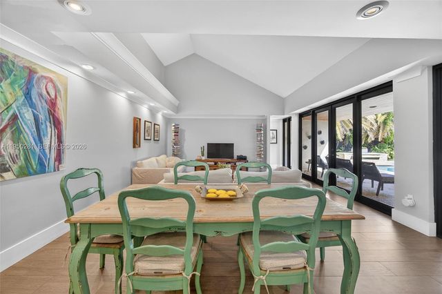 7681 SW 107th St, Pinecrest, FL 33156