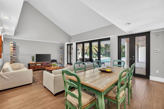 7681 SW 107th St, Pinecrest, FL 33156