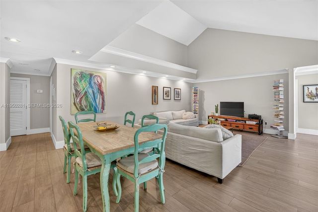 7681 SW 107th St, Pinecrest, FL 33156