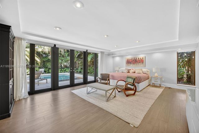 7681 SW 107th St, Pinecrest, FL 33156