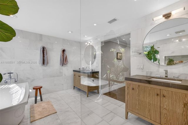 7681 SW 107th St, Pinecrest, FL 33156