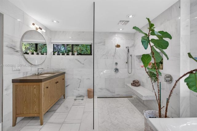 7681 SW 107th St, Pinecrest, FL 33156