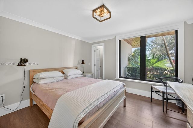 7681 SW 107th St, Pinecrest, FL 33156