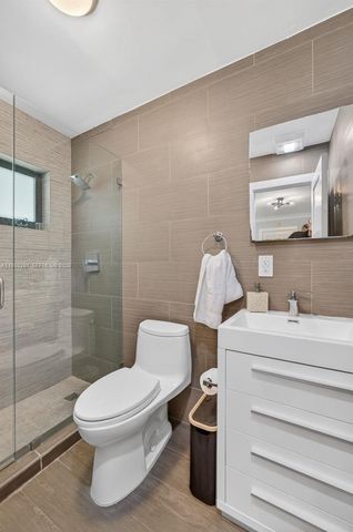 7681 SW 107th St, Pinecrest, FL 33156