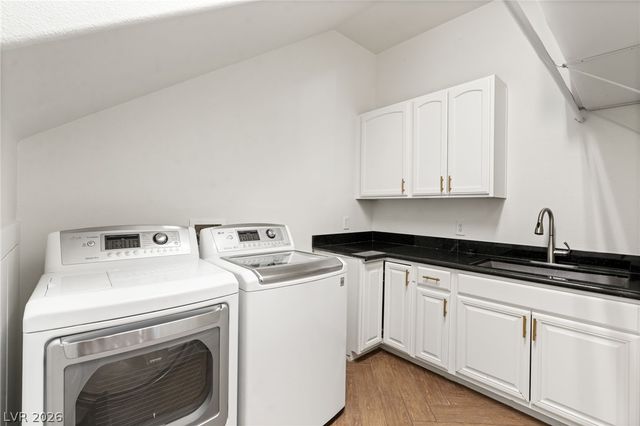 2272 Coral Ridge Avenue, Henderson, NV 89052