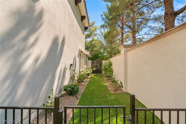 2272 Coral Ridge Avenue, Henderson, NV 89052