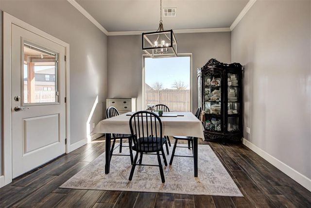 10624 Two Lakes Drive, Yukon, OK 73099