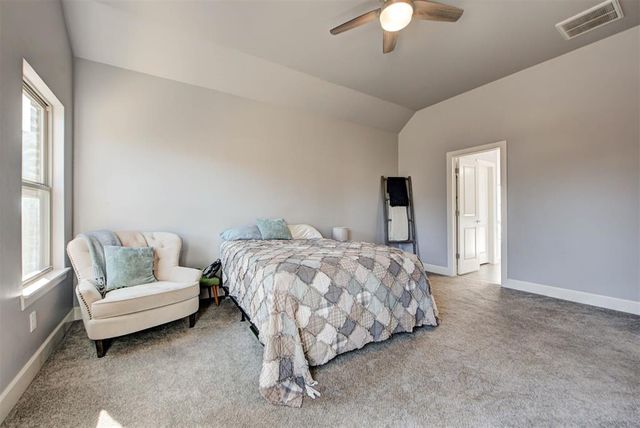 10624 Two Lakes Drive, Yukon, OK 73099