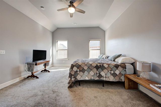 10624 Two Lakes Drive, Yukon, OK 73099