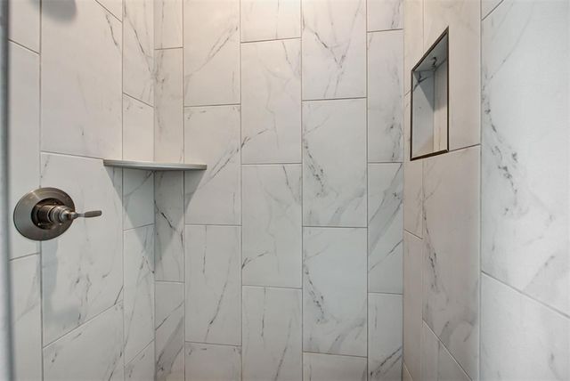 10624 Two Lakes Drive, Yukon, OK 73099