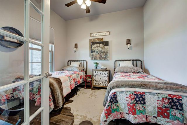 10624 Two Lakes Drive, Yukon, OK 73099