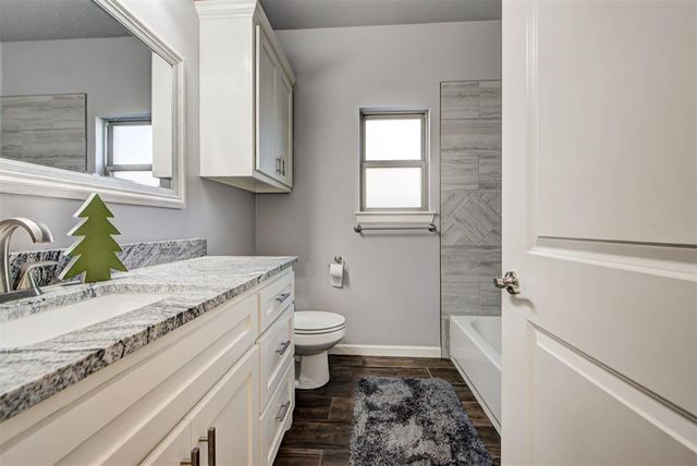 10624 Two Lakes Drive, Yukon, OK 73099