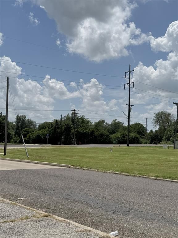 9187 NE 10th Street, Midwest City, OK 73110