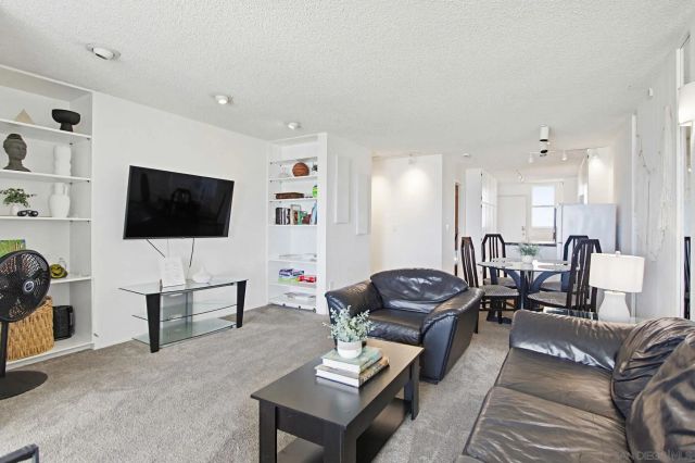 3755 Ocean Front 15, San Diego, CA 92109