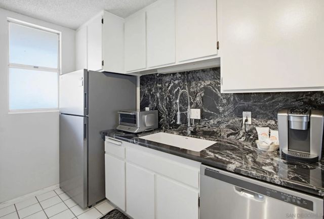 3755 Ocean Front 15, San Diego, CA 92109